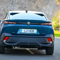 Peugeot 408 1,6 THP hybrid GT 225 e-EAT8 - test 2023