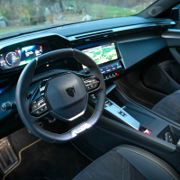 Peugeot 408 1,6 THP hybrid GT 225 e-EAT8 - test 2023