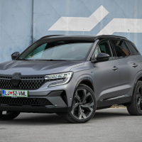 Renault austral E-tech full hybrid 200 iconic esprit alpine - test 2023