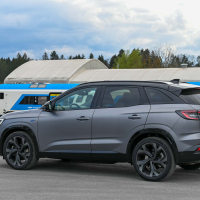 Renault austral E-tech full hybrid 200 iconic esprit alpine - test 2023