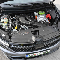 Renault austral E-tech full hybrid 200 iconic esprit alpine - test 2023
