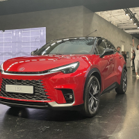 Lexus LBX - za volanom 2023