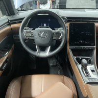 Lexus LBX - za volanom 2023