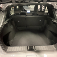 Lexus LBX - za volanom 2023