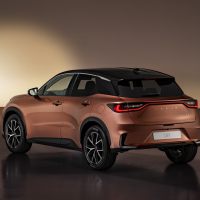 Lexus LBX - za volanom 2023