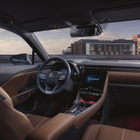 Lexus LBX - za volanom 2023