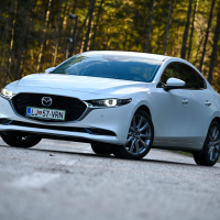 Mazda 3 e-skyactiv G 122 plus - test 2023