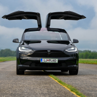 Tesla model X plaid - doživetja 2023