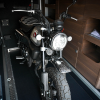 Honda motocikla za avtodom - na motorju 2023