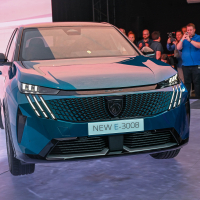 Peugeot e-3008 - prvi pogled 2023