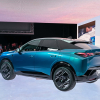 Peugeot e-3008 - prvi pogled 2023