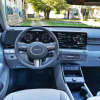 Hyundai kona 1.6 GDi HEV impression - test 2023