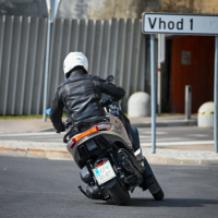 Piaggio MP3 530 HPE - na motorju test 2023