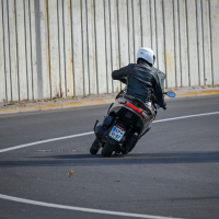 Piaggio MP3 530 HPE - na motorju test 2023