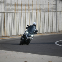 Piaggio MP3 530 HPE - na motorju test 2023