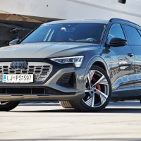 Audi Q8 e-tron 55 S line - test 2023