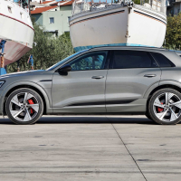 Audi Q8 e-tron 55 S line - test 2023
