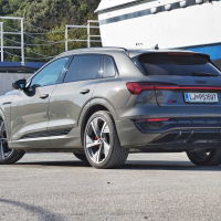 Audi Q8 e-tron 55 S line - test 2023