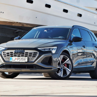 Audi Q8 e-tron 55 S line - test 2023