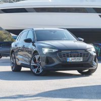 Audi Q8 e-tron 55 S line - test 2023