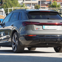 Audi Q8 e-tron 55 S line - test 2023