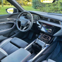 Audi Q8 e-tron 55 S line - test 2023