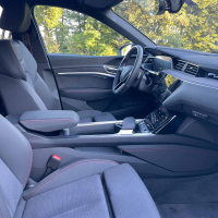 Audi Q8 e-tron 55 S line - test 2023