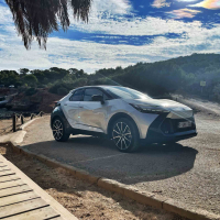 Toyota C-HR - za volanom 2023