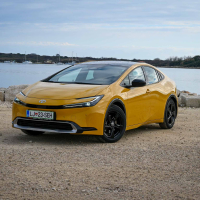 Toyota prius 2.0 PHEV premium - test 2024