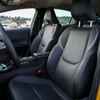 Toyota prius 2.0 PHEV premium - test 2024