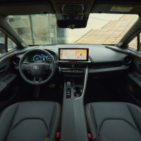 Toyota C-HR PHEV - Za volanom 2024