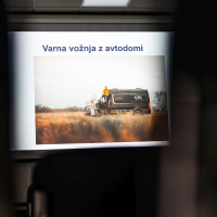 Novinarska konferenca: varna vožnja z avtodomi