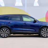 Renault espace iconic e-tech hybrid 200 - test 2024