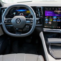 Renault espace iconic e-tech hybrid 200 - test 2024