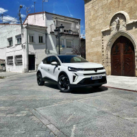 Prenovljeni renault captur - za volanom 2024