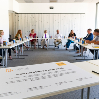 PLU in AMZS podpisala partnerstvo za napredek