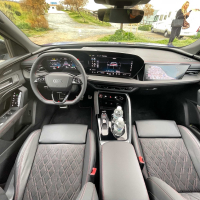 Audi Q5 in Q5 sportback - za volanom 2025