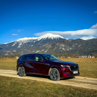 Mazda CX-80 takumi - panorama 2025