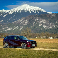 Mazda CX-80 takumi - panorama 2025