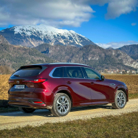 Mazda CX-80 takumi - panorama 2025