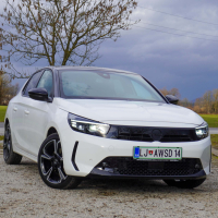 Opel corsa 1,2 turbo hybrid 100 kW GS - test 2025