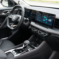MG HS PHEV luxury - panorama 2025