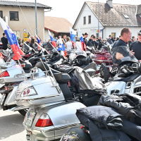 Blagoslov motoristov v Mirni peci 2025