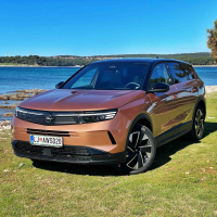 Opel grandland 1.2 turbo hibrid GS - test 2025