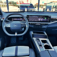 Opel grandland 1.2 turbo hibrid GS - test 2025