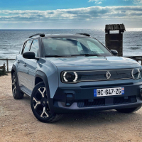 Renault 4 e-tech electric - za volanom 2025