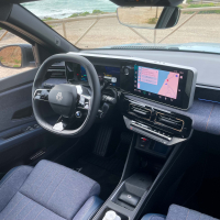 Renault 4 e-tech electric - za volanom 2025