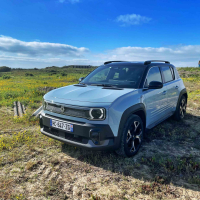 Renault 4 e-tech electric - za volanom 2025