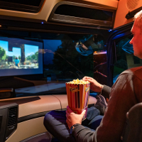 Drive-in kino in druženje ob otvoritvi nove steze za tehnične preglede v AMZS Kranj - 1.del