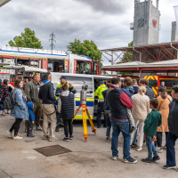 Drive-in kino in druženje ob otvoritvi nove steze za tehnične preglede v AMZS Kranj - 1.del